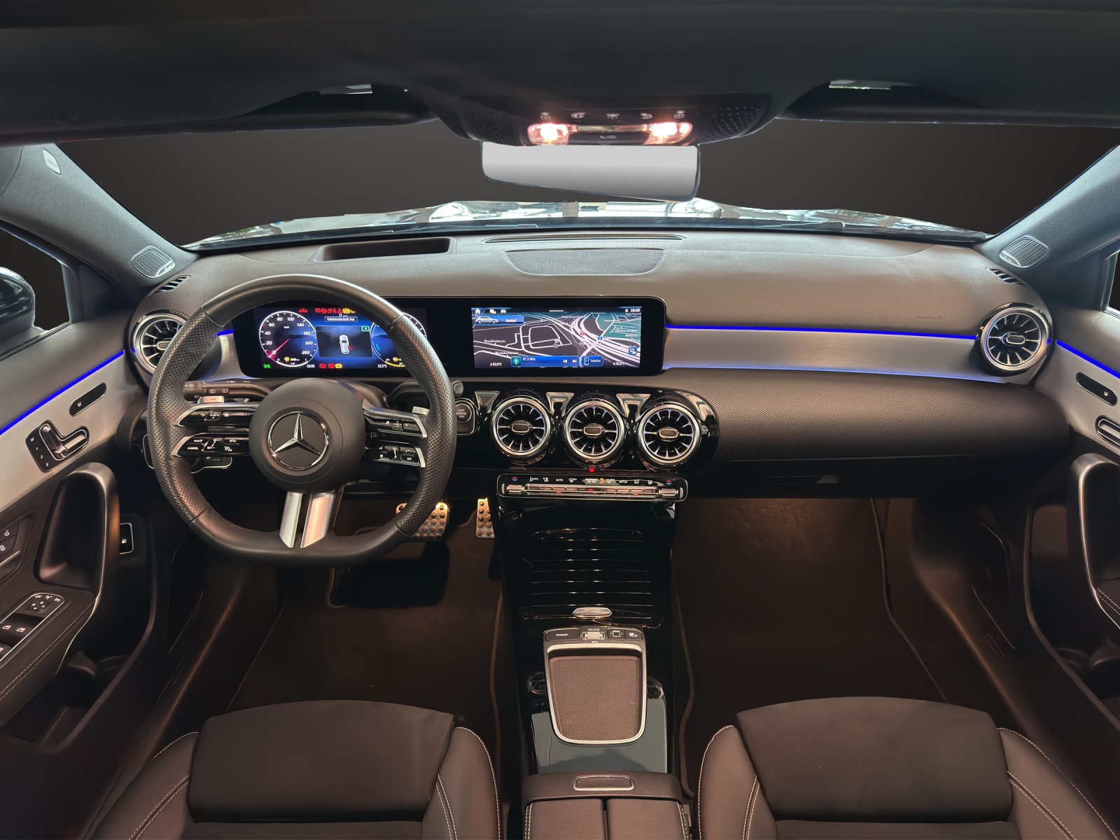 MERCEDES-BENZ A 250 e EQ Star 8G-DCT-image-9
