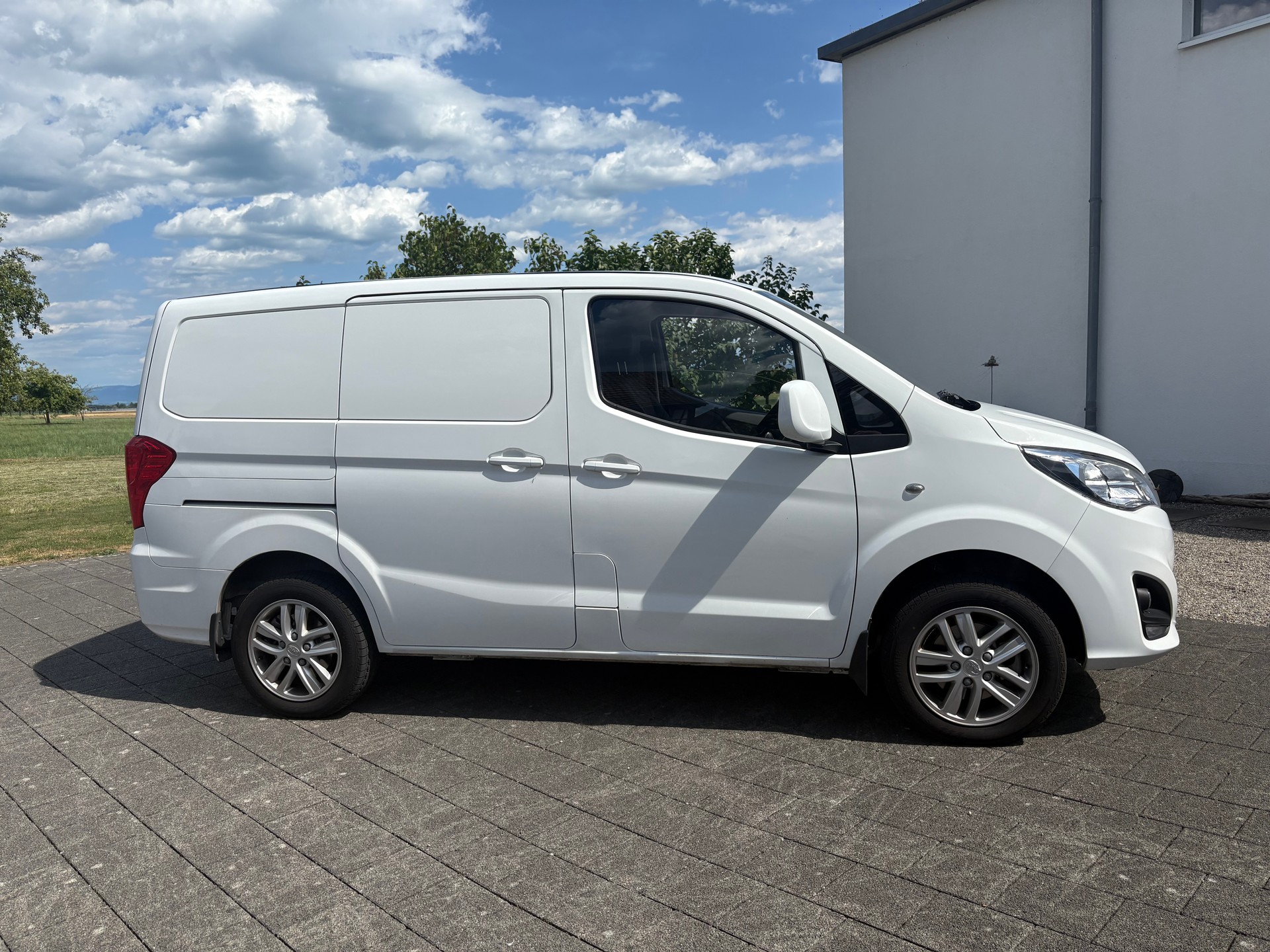 BYD ETP3-image-0