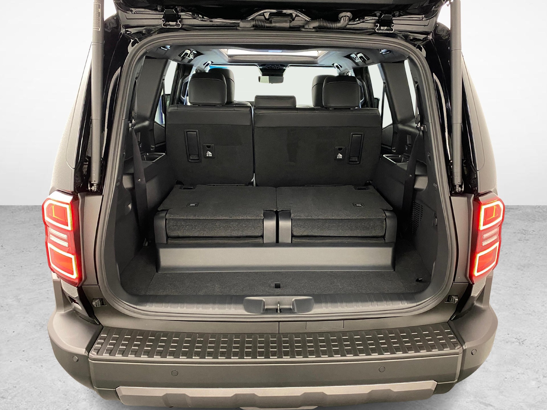 TOYOTA Land Cruiser 2.8 D Invincible-image-6
