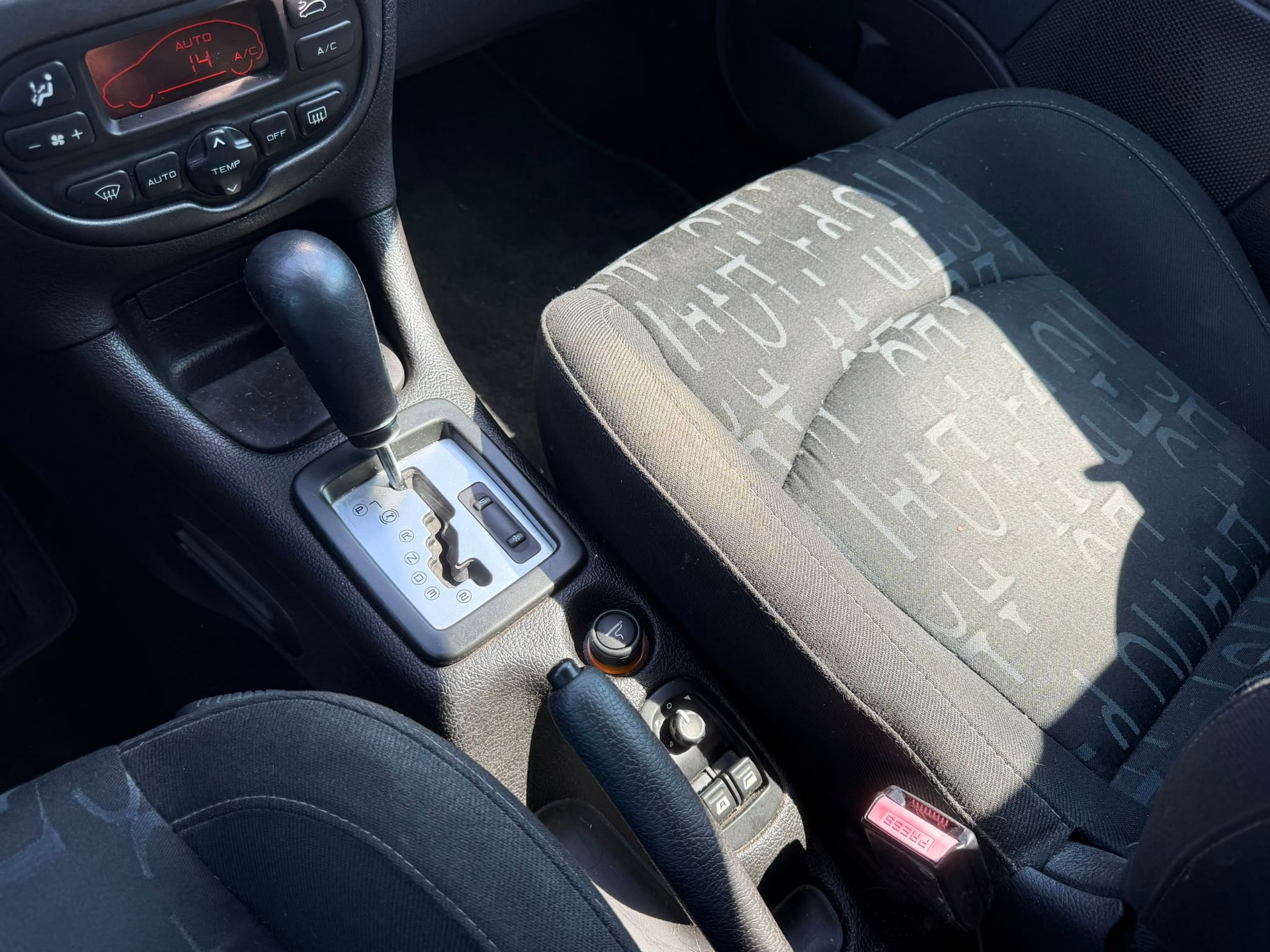 PEUGEOT 206 SW 1.6 16V XS expertiser du jour parfait etat-image-12