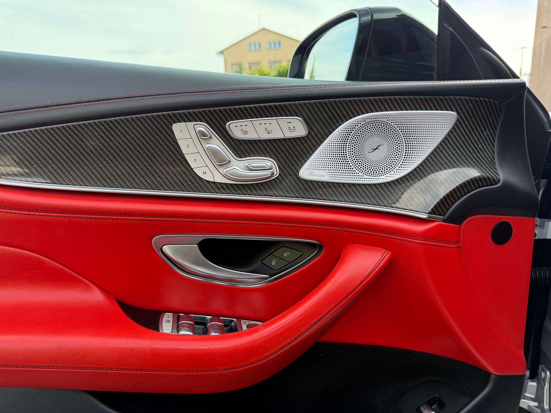 MERCEDES-BENZ AMG GT 4 53 4Matic+ Speedshift TCT-image-12