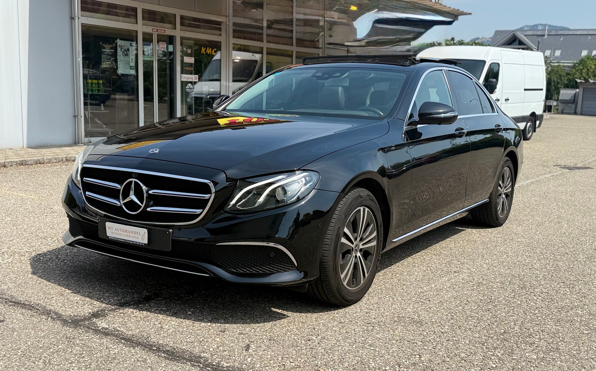 MERCEDES-BENZ E 220 d 9G-Tronic-image-0