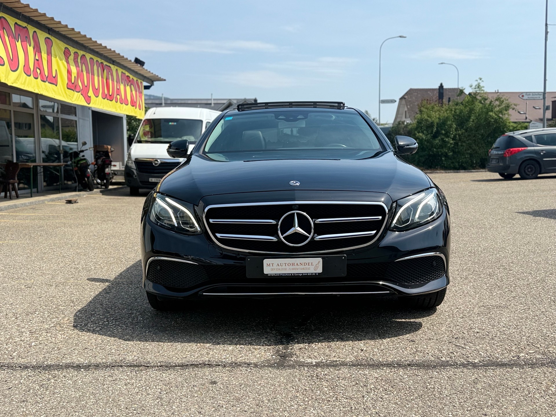 MERCEDES-BENZ E 220 d 9G-Tronic-image-1