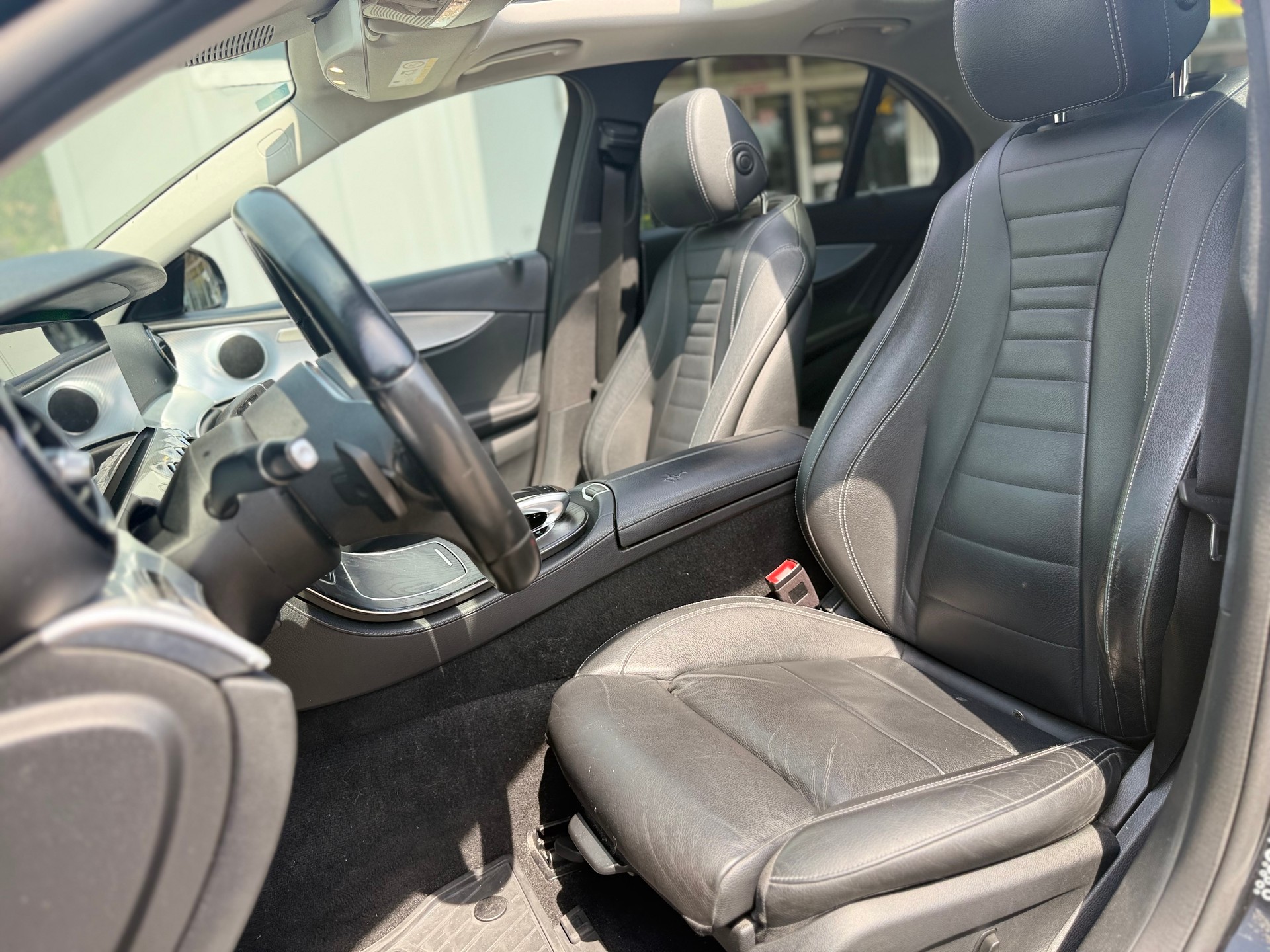 MERCEDES-BENZ E 220 d 9G-Tronic-image-9
