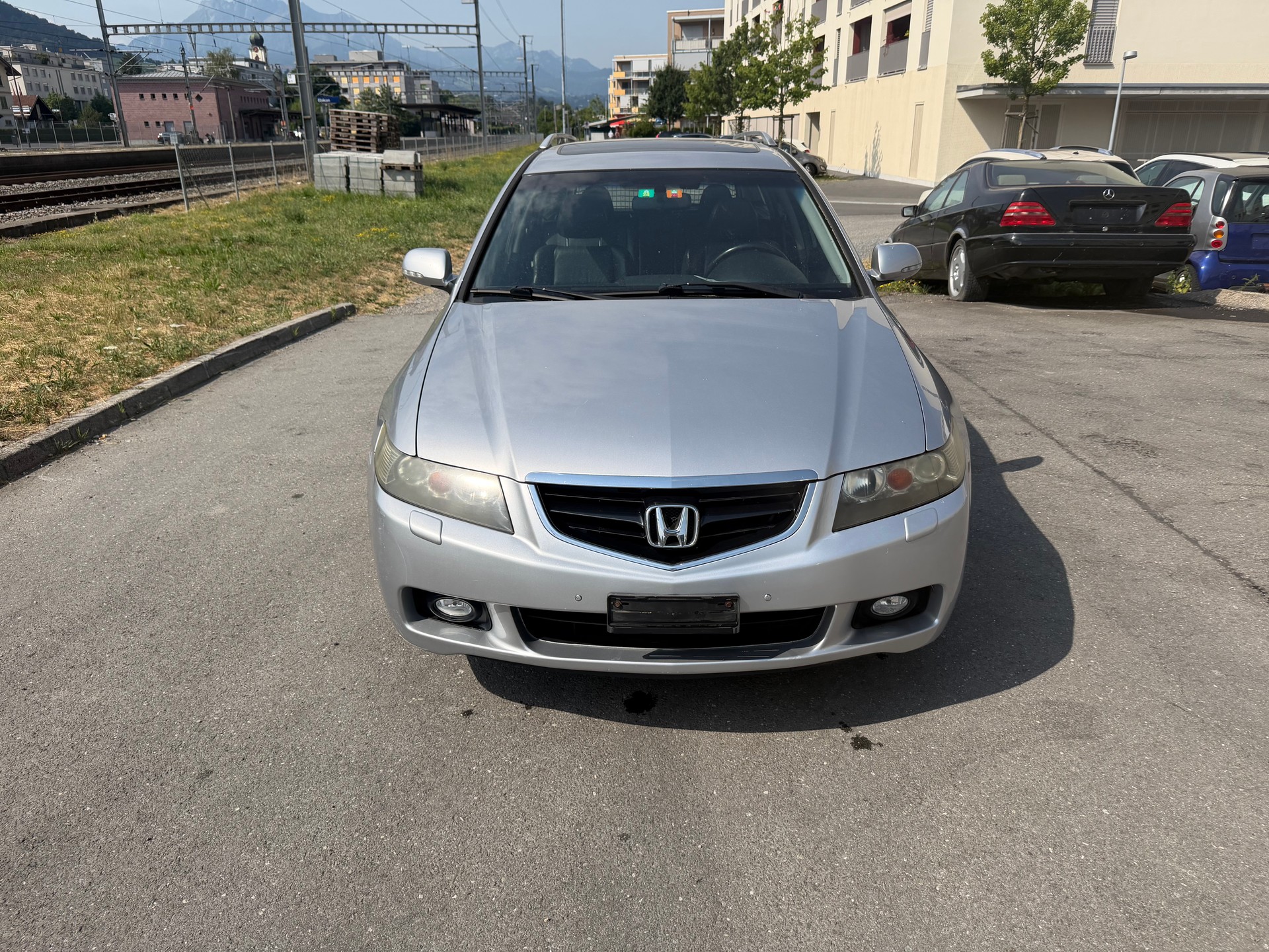 HONDA Accord Tourer 2.4i Executive Automatic-image-1