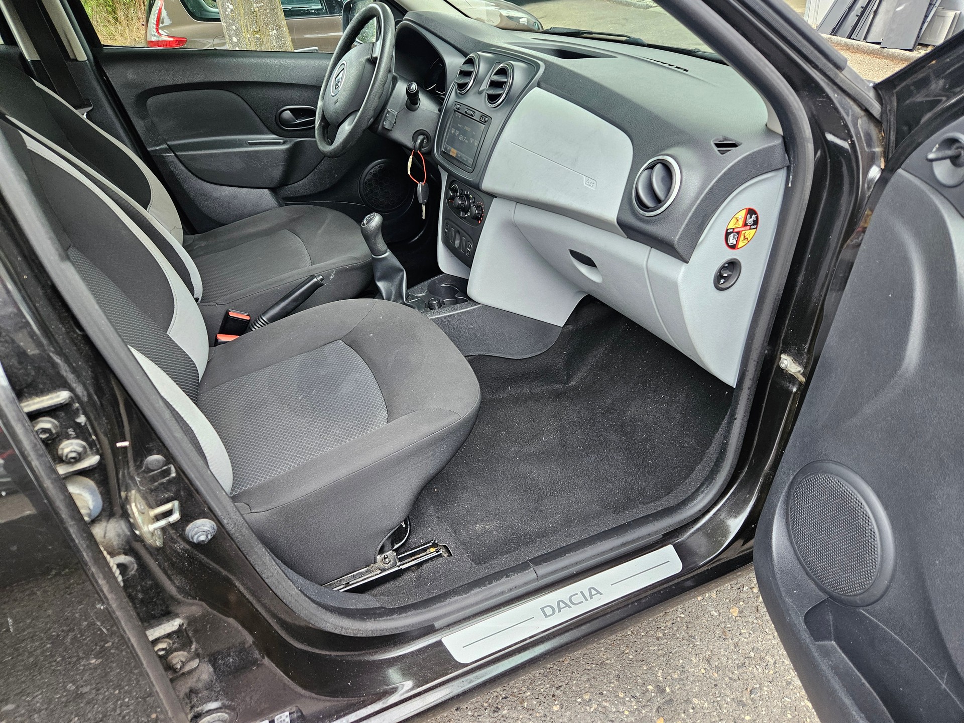DACIA Sandero Tce 90 Lauréate-image-9