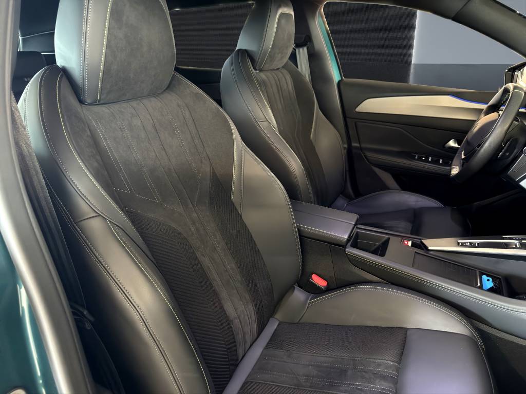 PEUGEOT 308 SW 1.6 PHEV 225 GT-image-10
