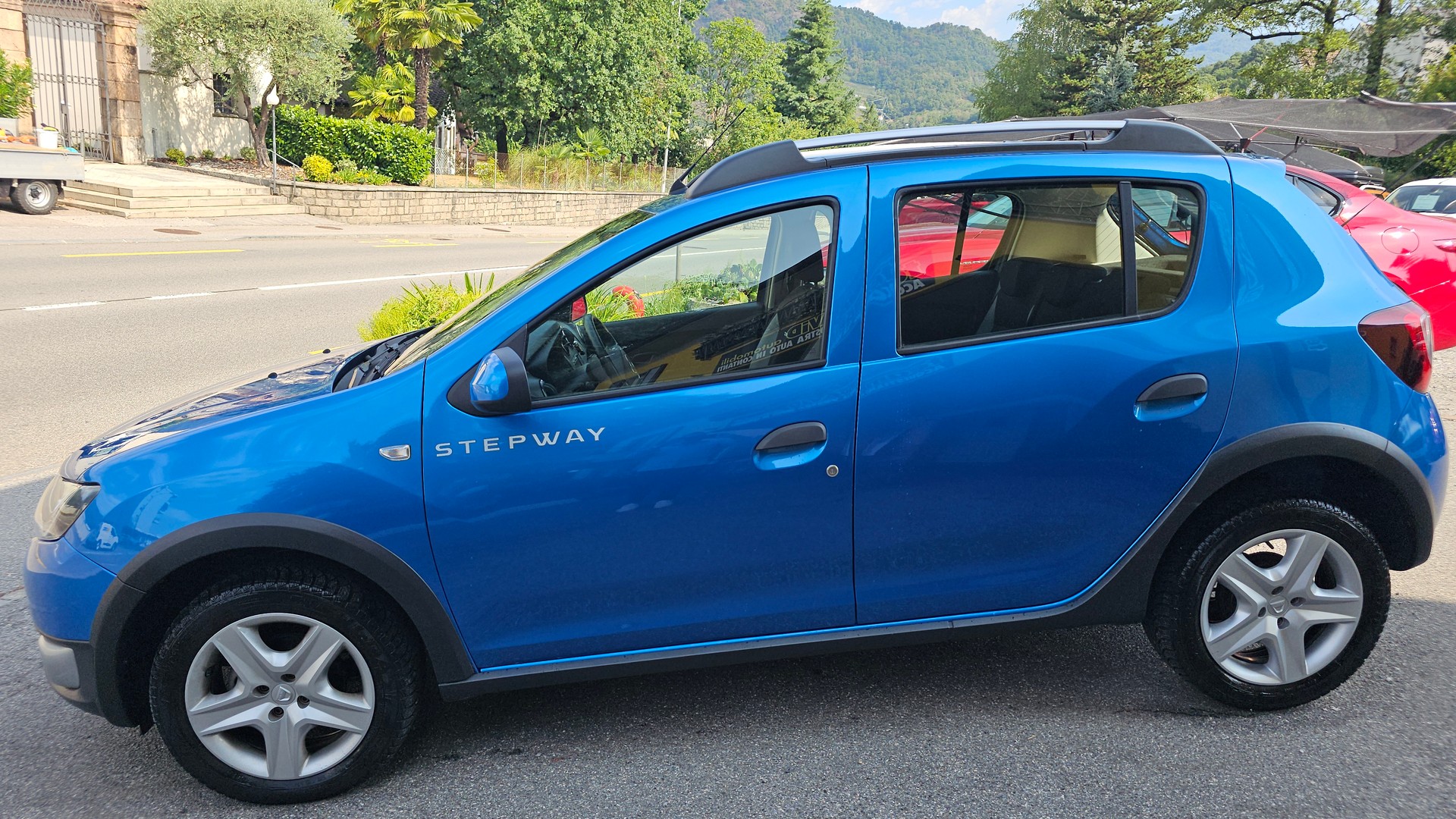 DACIA Sandero Tce 90 Stepway Lauréate-image-1