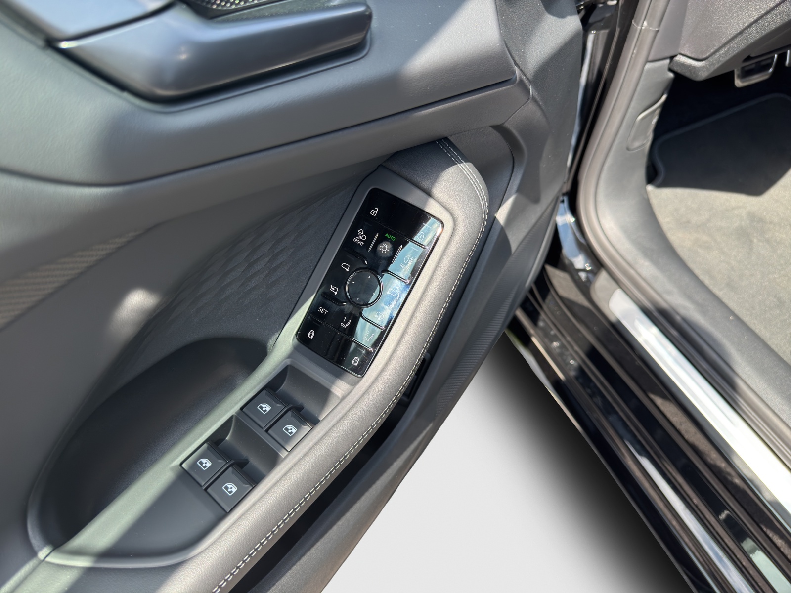 AUDI A5 Avant e-hybrid quattro 270 kW S tronic-image-14