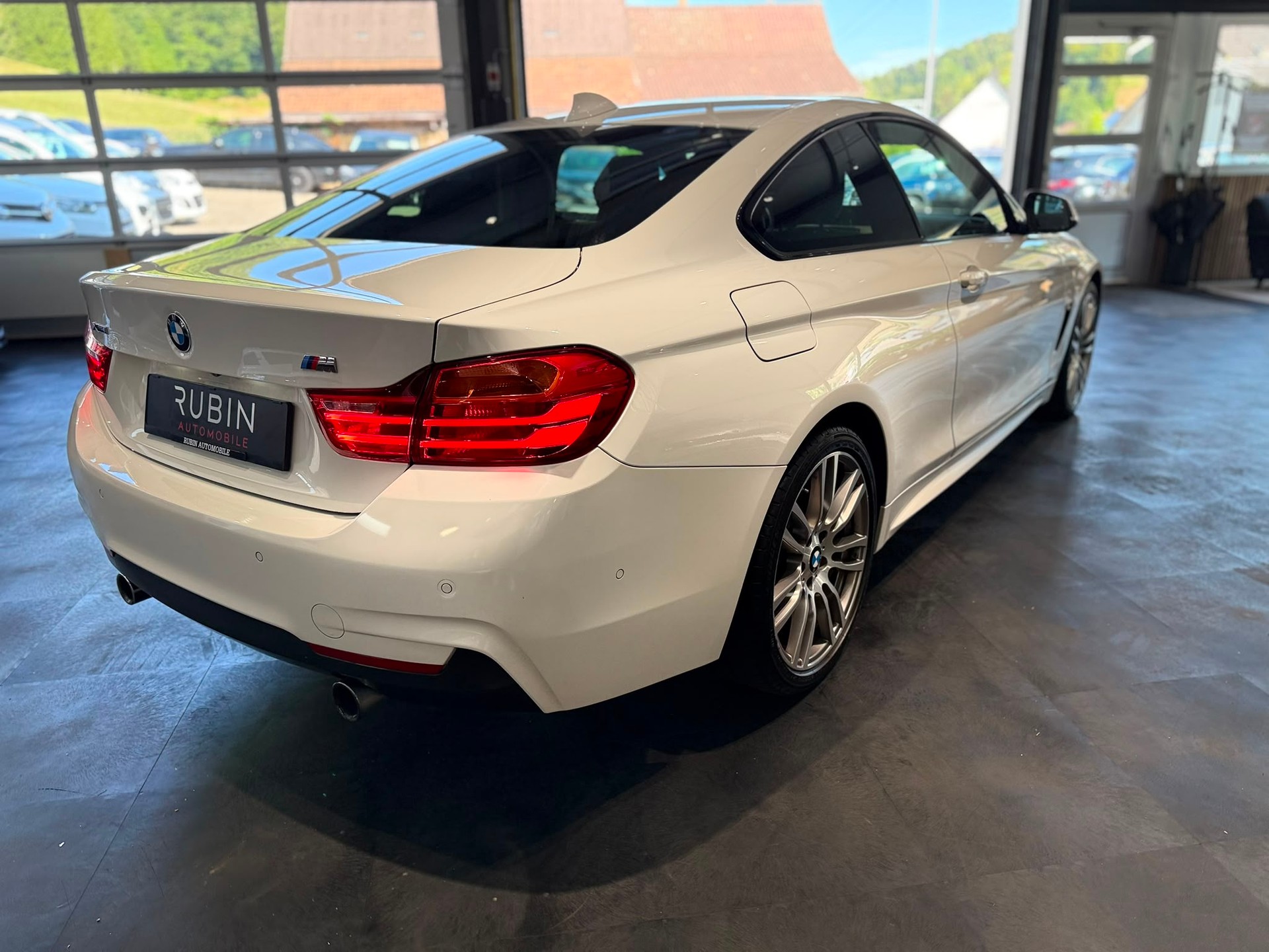 BMW 440i Coupé xDrive M Sport Steptronic-image-4