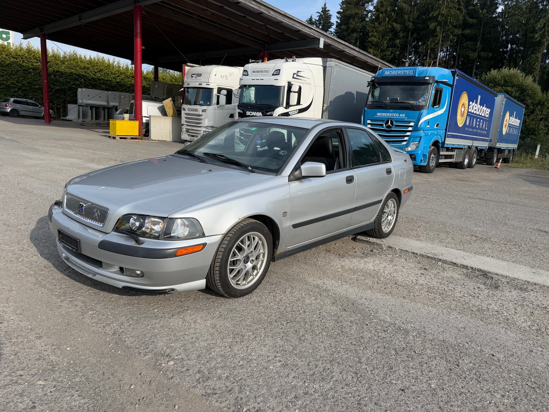VOLVO S40 2.0T-image-2