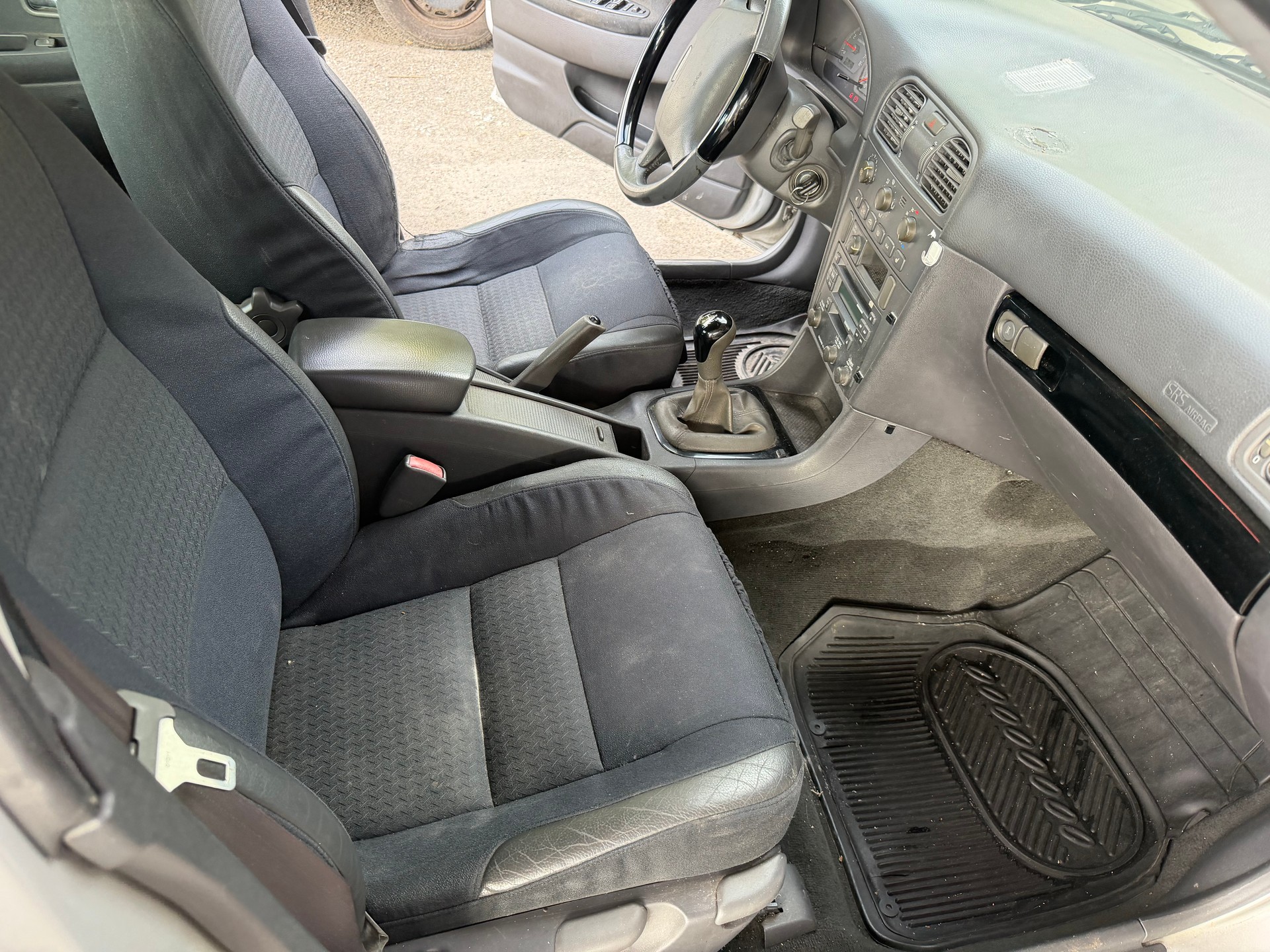 VOLVO S40 2.0T-image-7