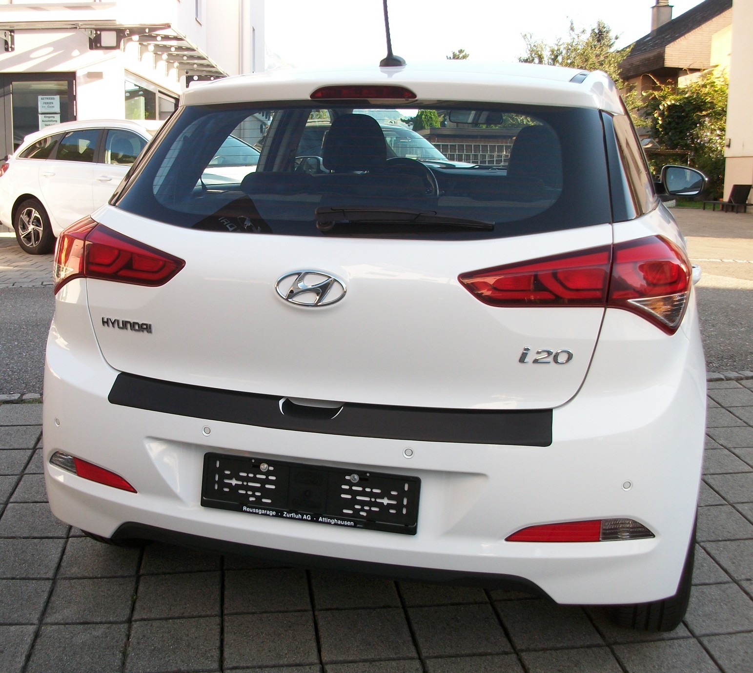HYUNDAI i20 1.0 T-GDi Amplia-image-4