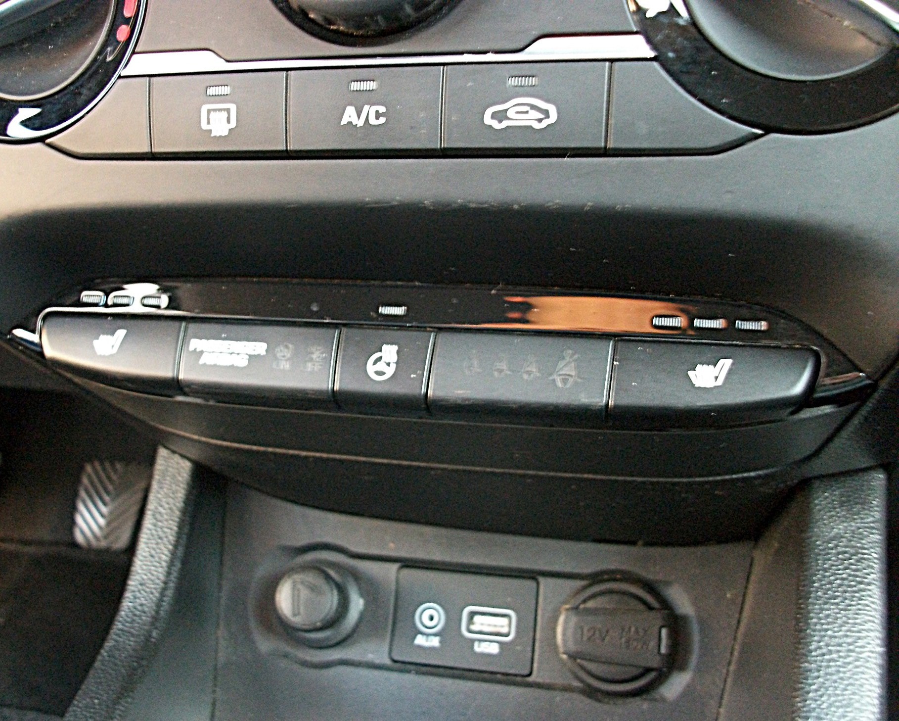 HYUNDAI i20 1.0 T-GDi Amplia-image-11