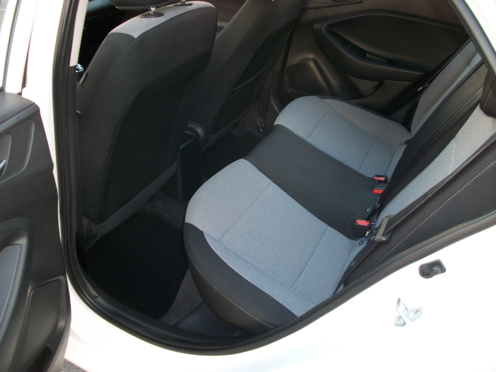 HYUNDAI i20 1.0 T-GDi Amplia-image-14
