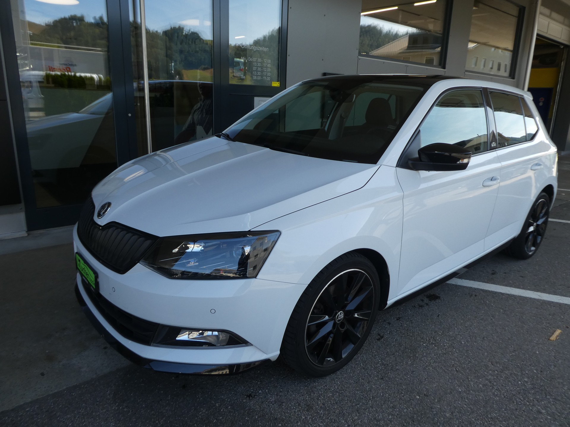 SKODA Fabia 1.0 TSI Monte Carlo DSG-image-5