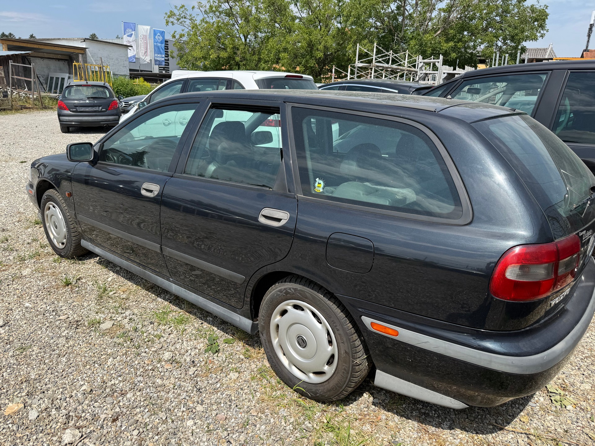 VOLVO V40 2.0-image-6