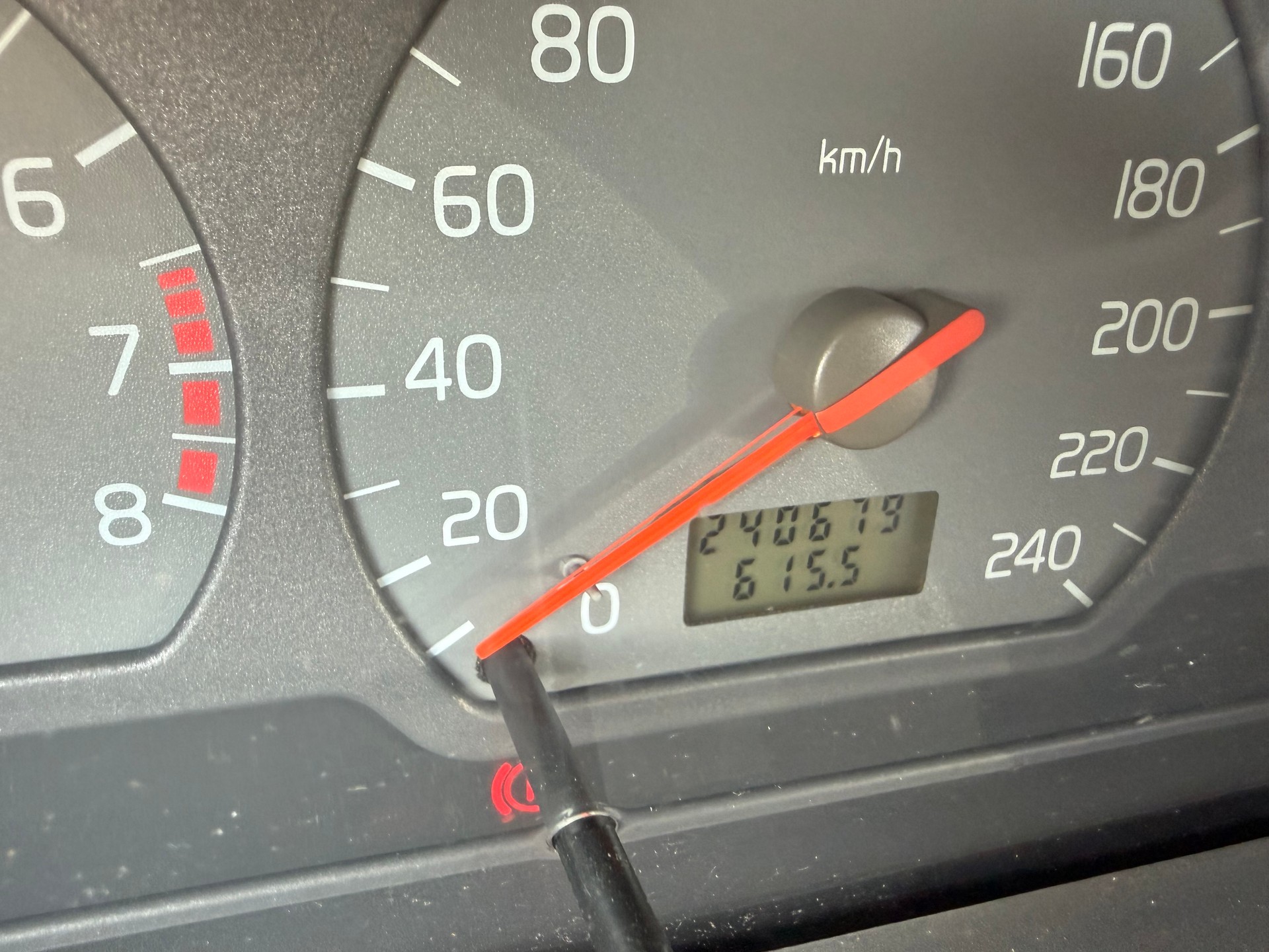 VOLVO V40 2.0-image-10