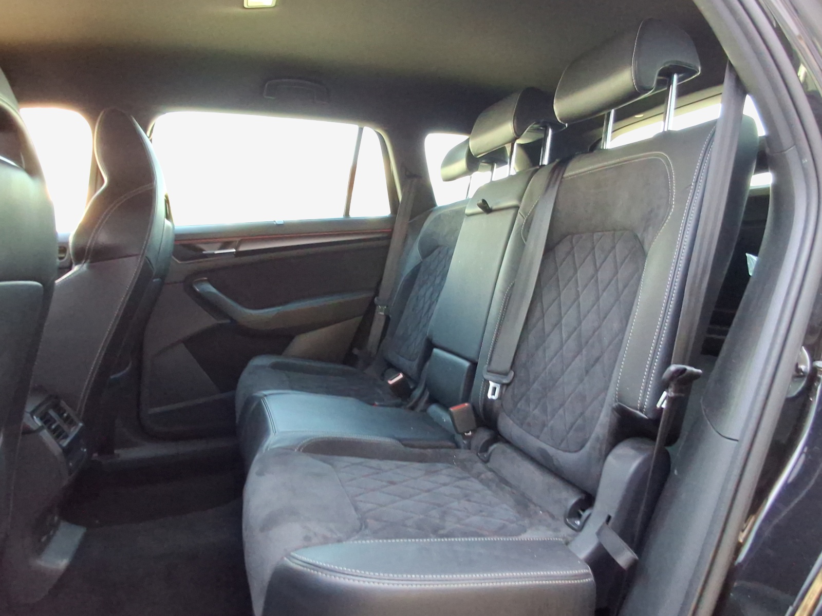 SKODA Kodiaq 2.0 TDI CR Sport Line 4x4 DSG-image-11