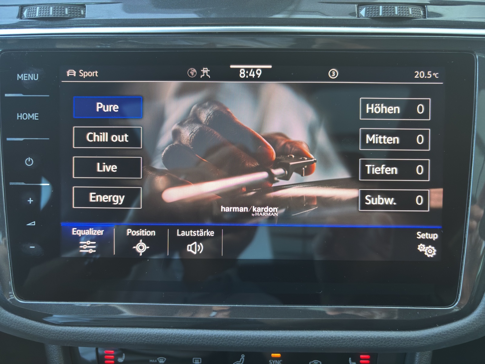 VW Tiguan 2.0TSI R 4Motion DSG mit AHK, Panorama-Ausstell-/Schiebedach & Winterräder-image-24
