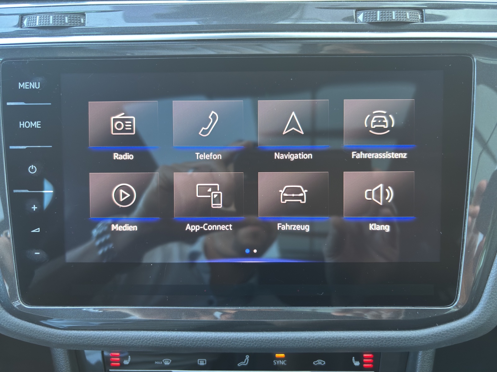 VW Tiguan 2.0TSI R 4Motion DSG mit AHK, Panorama-Ausstell-/Schiebedach & Winterräder-image-16