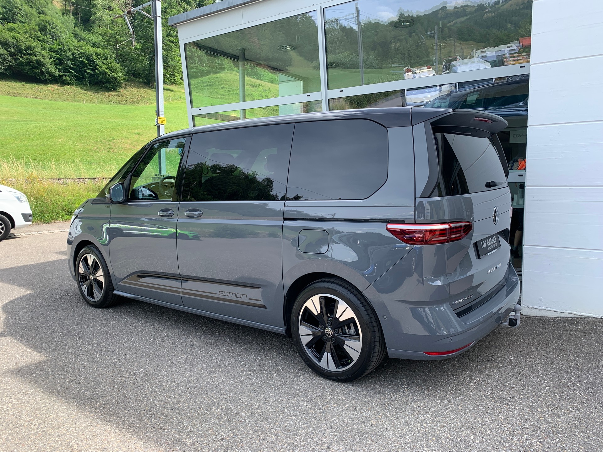 VW Multivan 1.5 eHybrid Life Edition 4Motion DSG-image-4