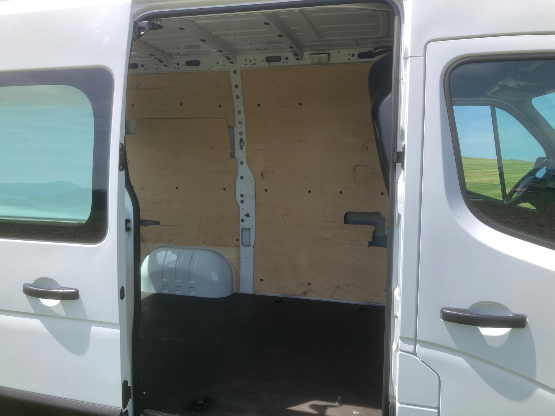 RENAULT Master T33 2.3dCi 110 L1H2-image-6