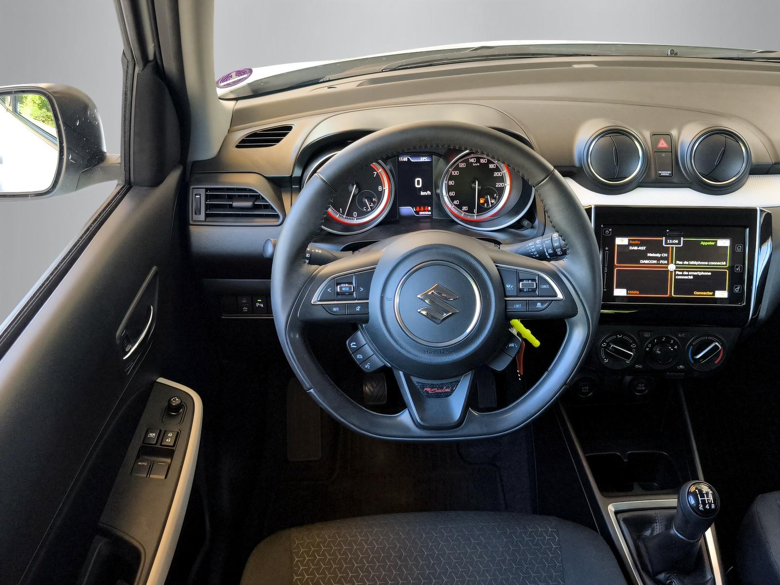 SUZUKI Swift 1.2 Piz Sulai Hybrid 4x4-image-4