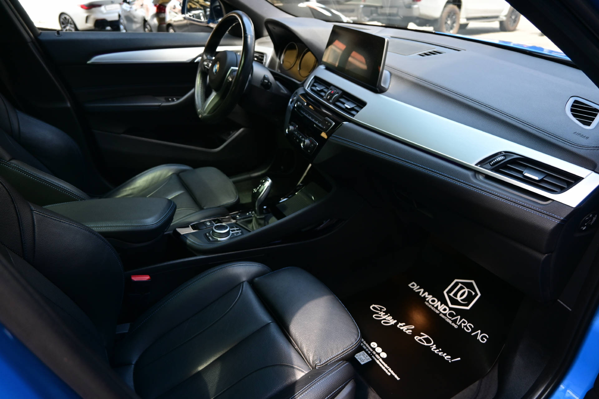 BMW X2 25d xDrive *M-Sport*Pano*Misano Blau*-image-11