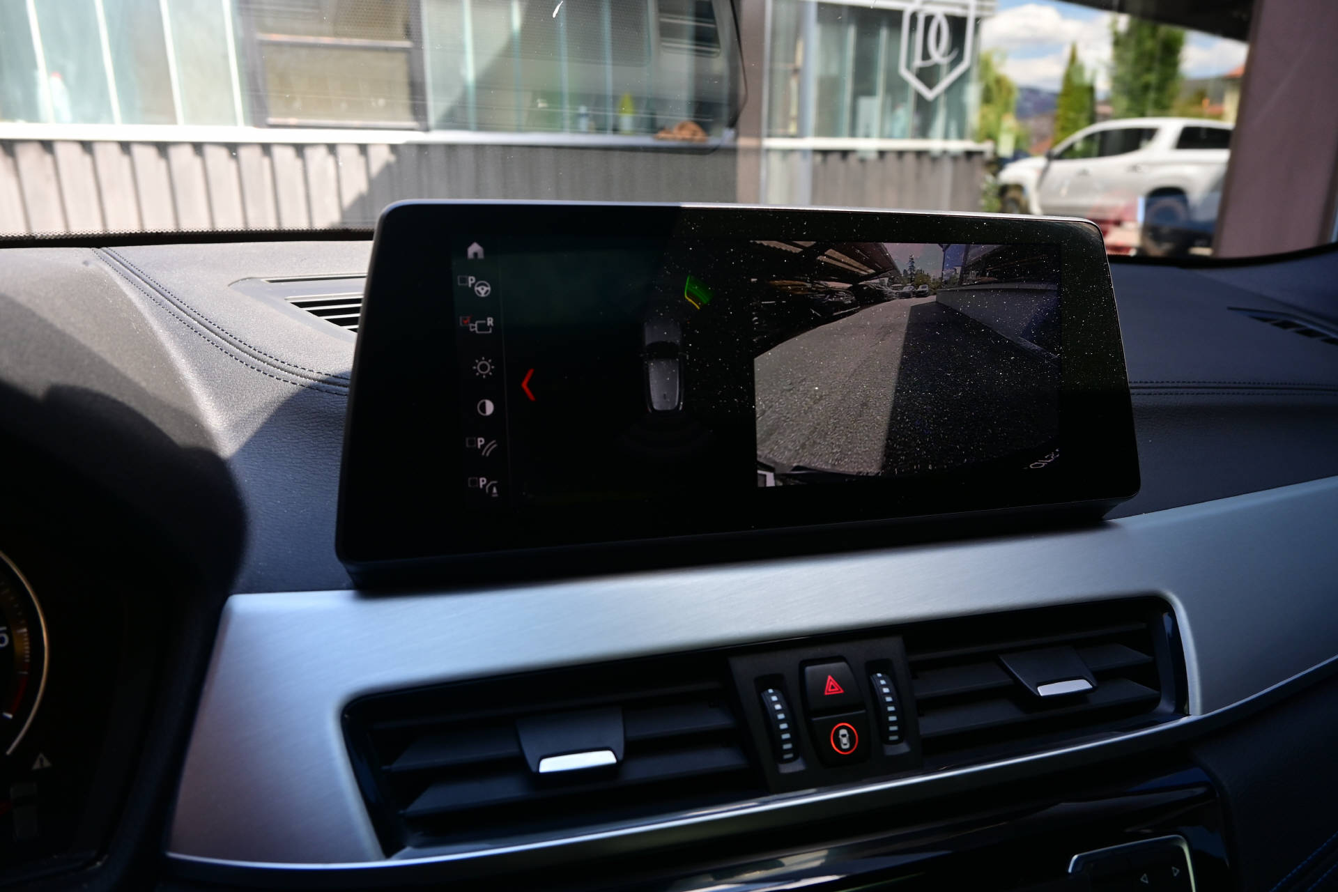 BMW X2 25d xDrive *M-Sport*Pano*Misano Blau*-image-20