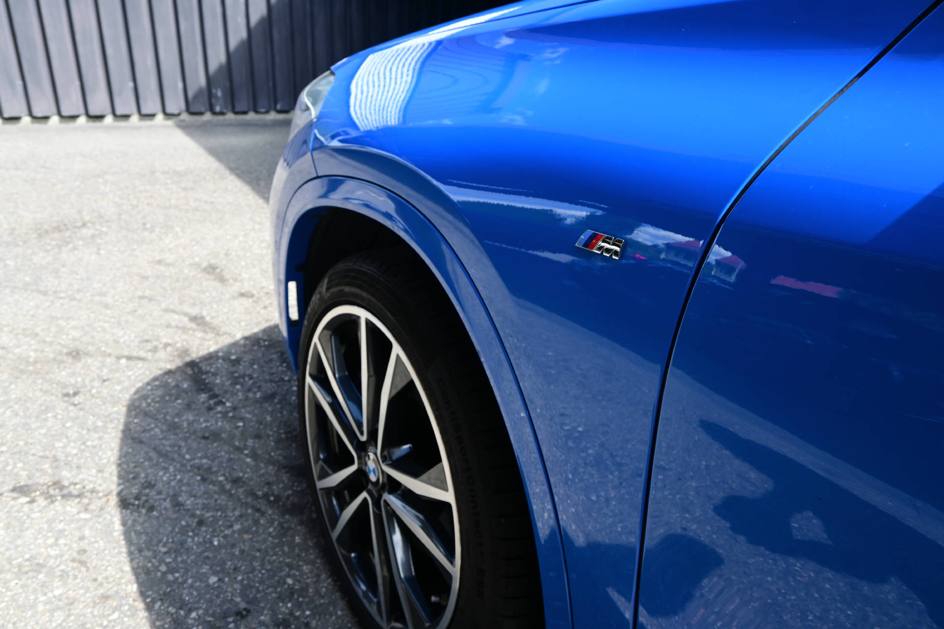 BMW X2 25d xDrive *M-Sport*Pano*Misano Blau*-image-4