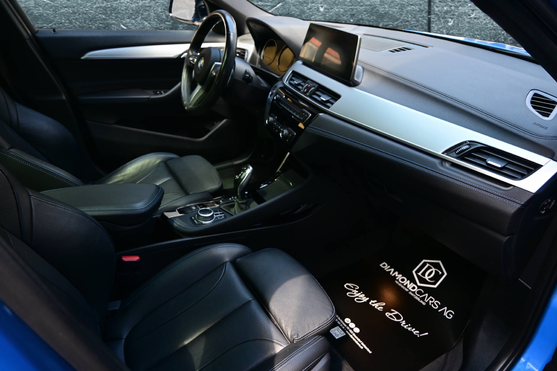 BMW X2 25d xDrive *M-Sport*Pano*Misano Blau*-image-11