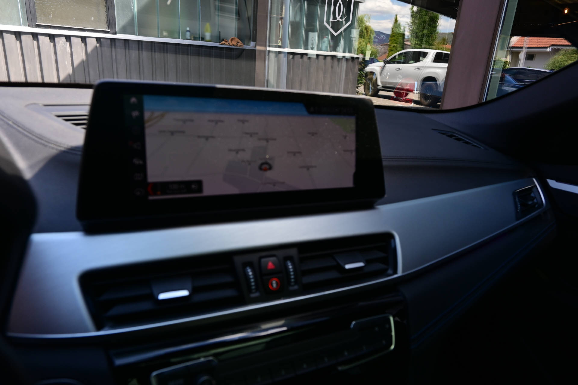 BMW X2 25d xDrive *M-Sport*Pano*Misano Blau*-image-19