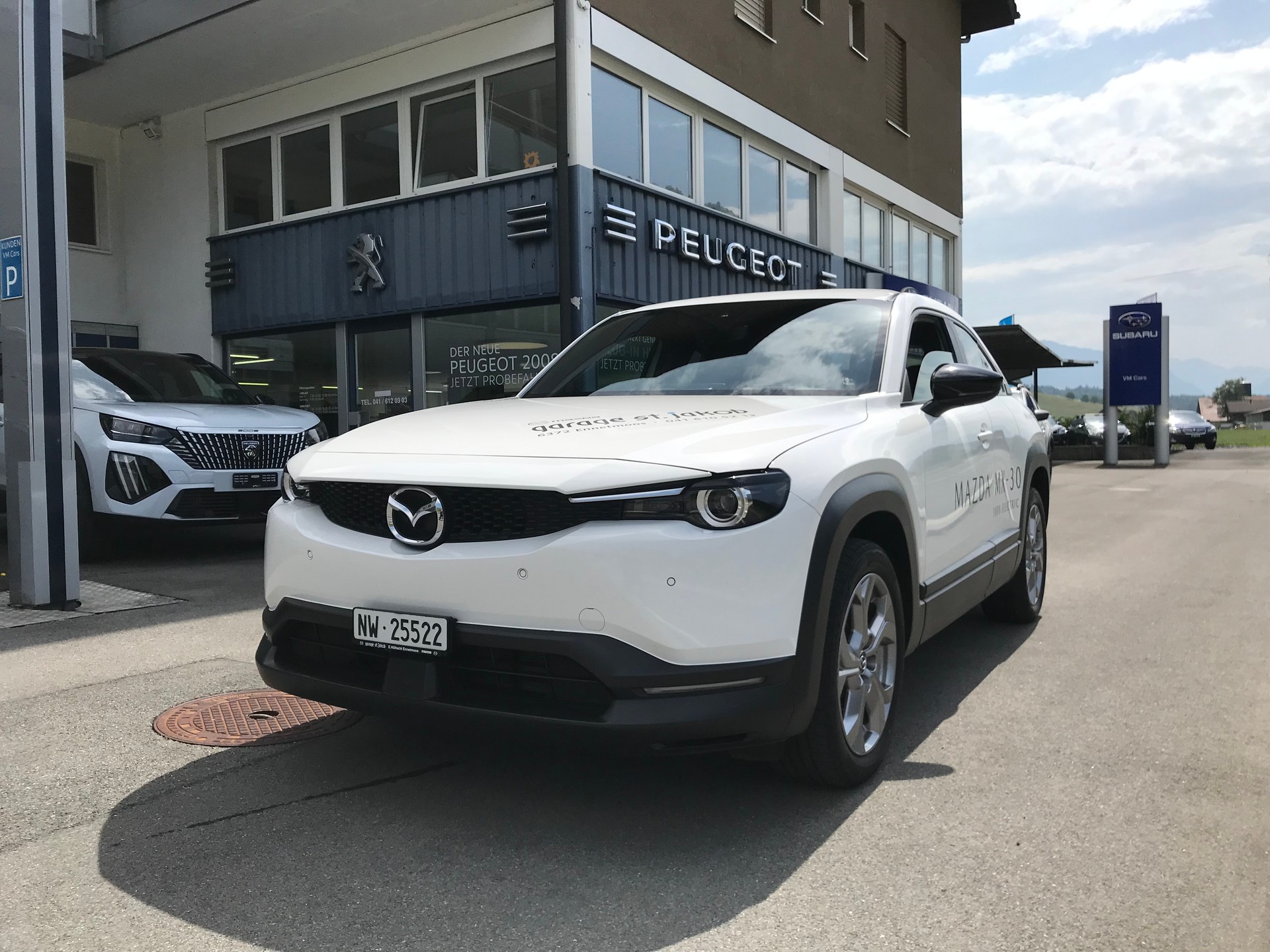 MAZDA MX-30 e-Skyactiv Ambition Plus-image-0
