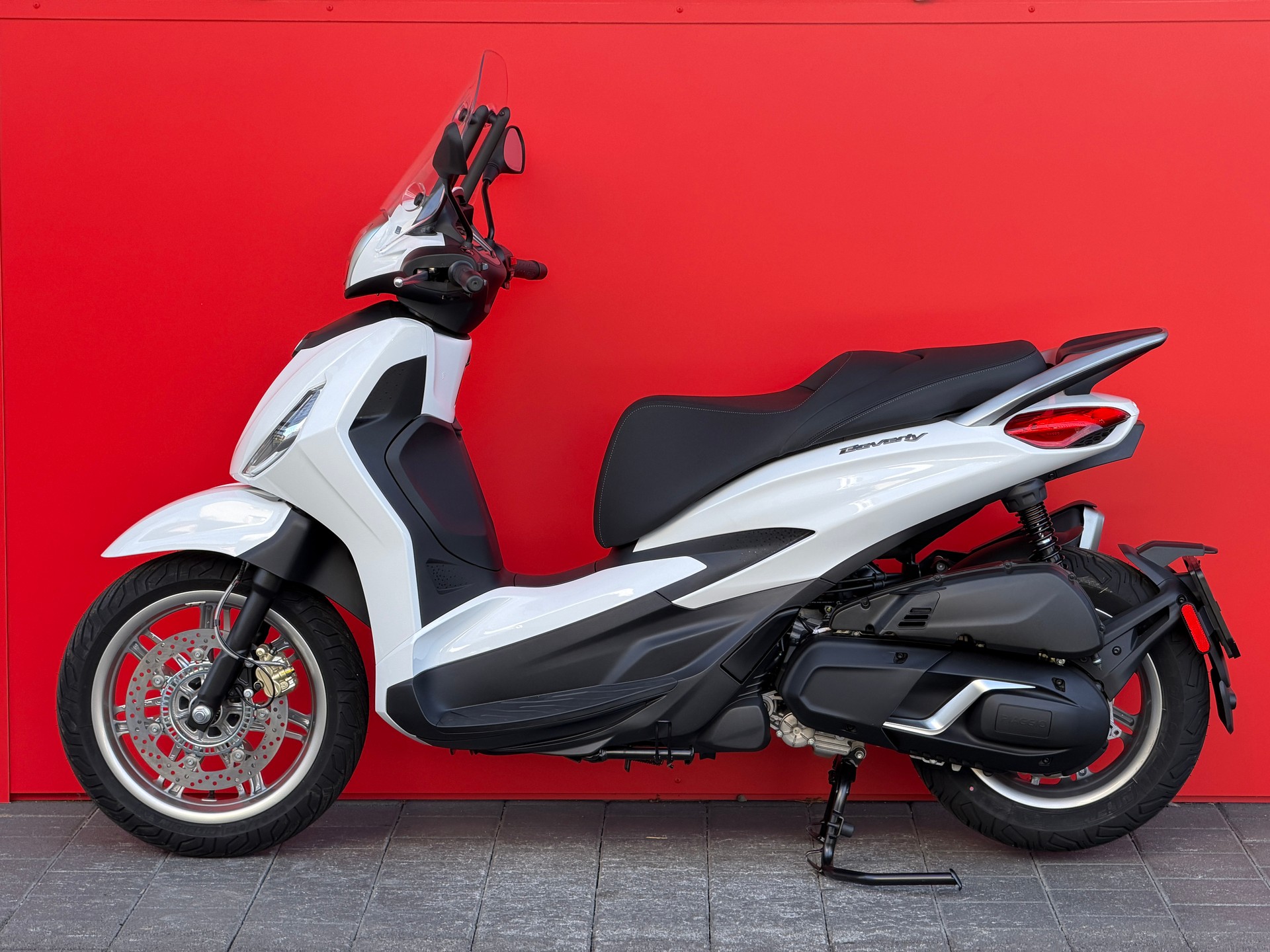 PIAGGIO Beverly 400 E5+-image-11