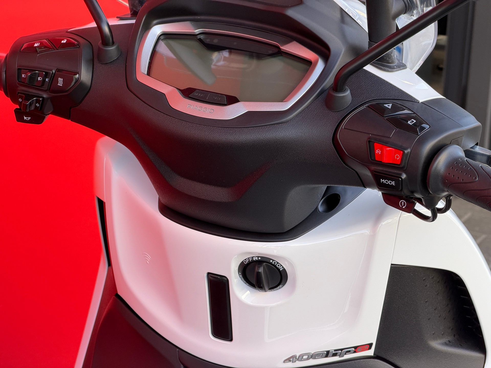 PIAGGIO Beverly 400 E5+-image-8