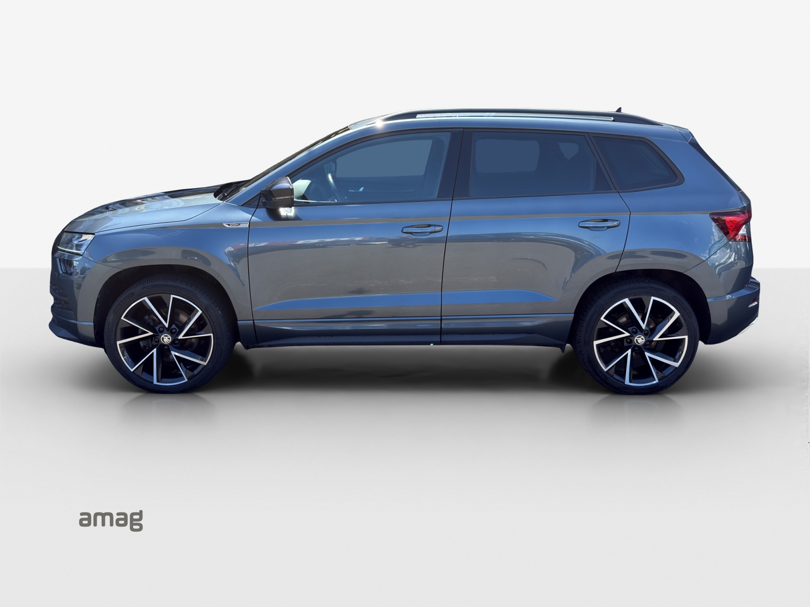 SKODA Karoq 2.0 TSI SportLine 4x4 DSG-image-1