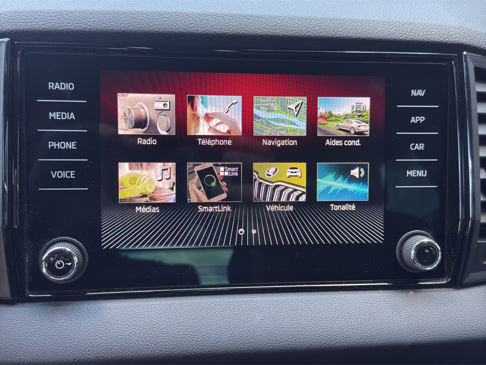 SKODA Karoq 2.0 TSI SportLine 4x4 DSG-image-15