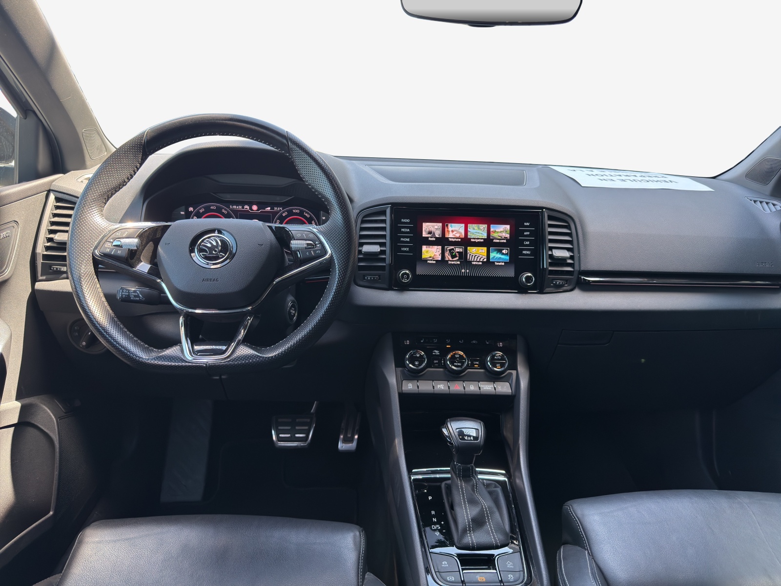 SKODA Karoq 2.0 TSI SportLine 4x4 DSG-image-8