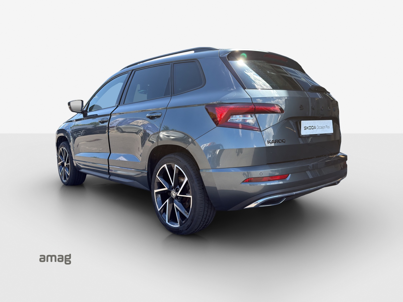 SKODA Karoq 2.0 TSI SportLine 4x4 DSG-image-2