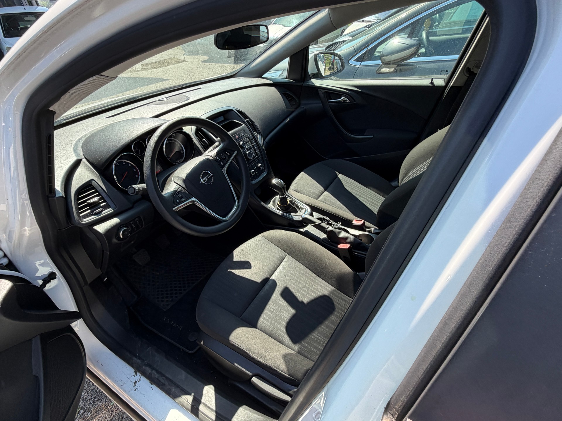 OPEL Astra SportsTourer 1.4i 16V-image-7