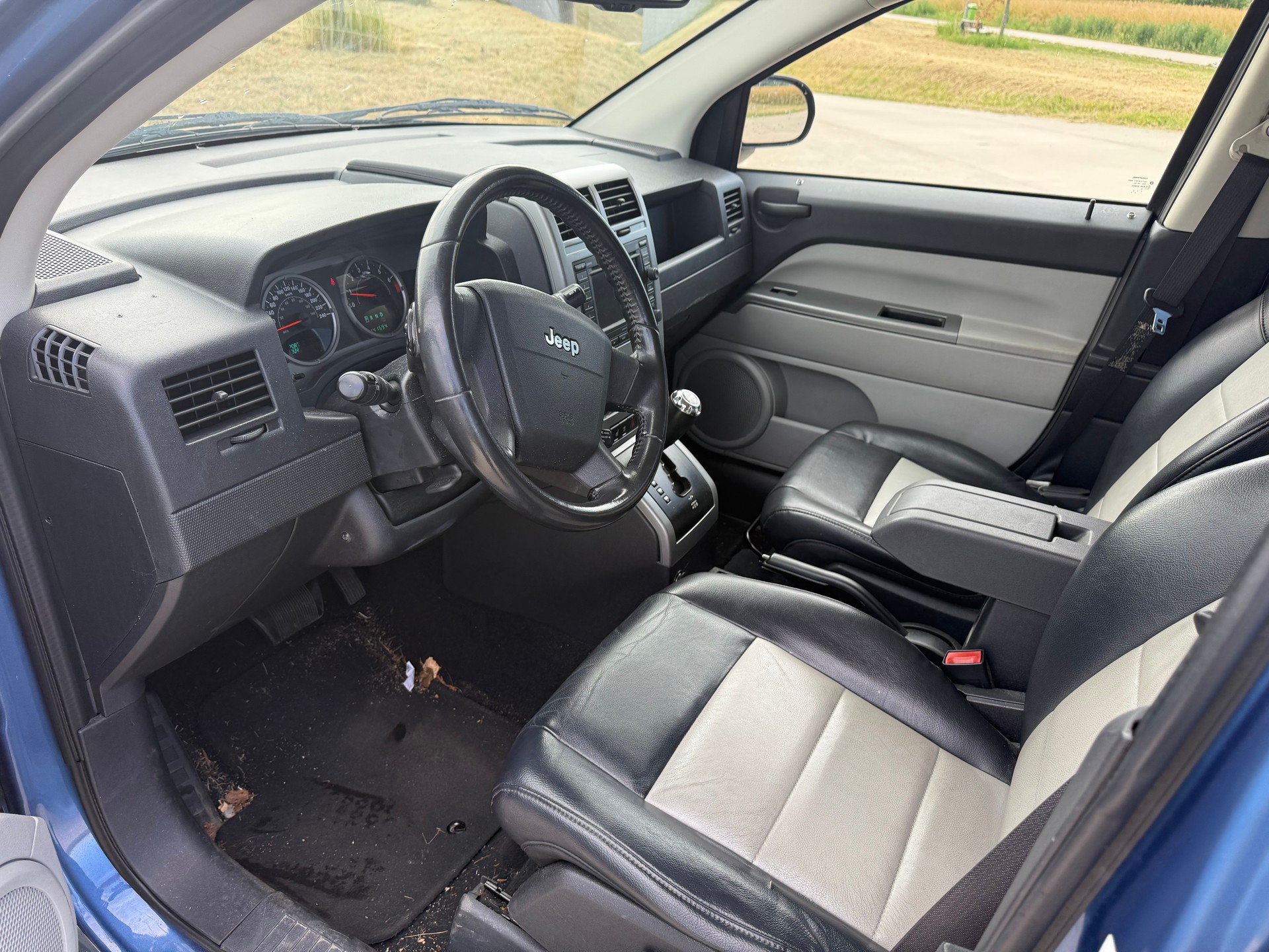 JEEP Compass 2.4 Limited CVT-image-12