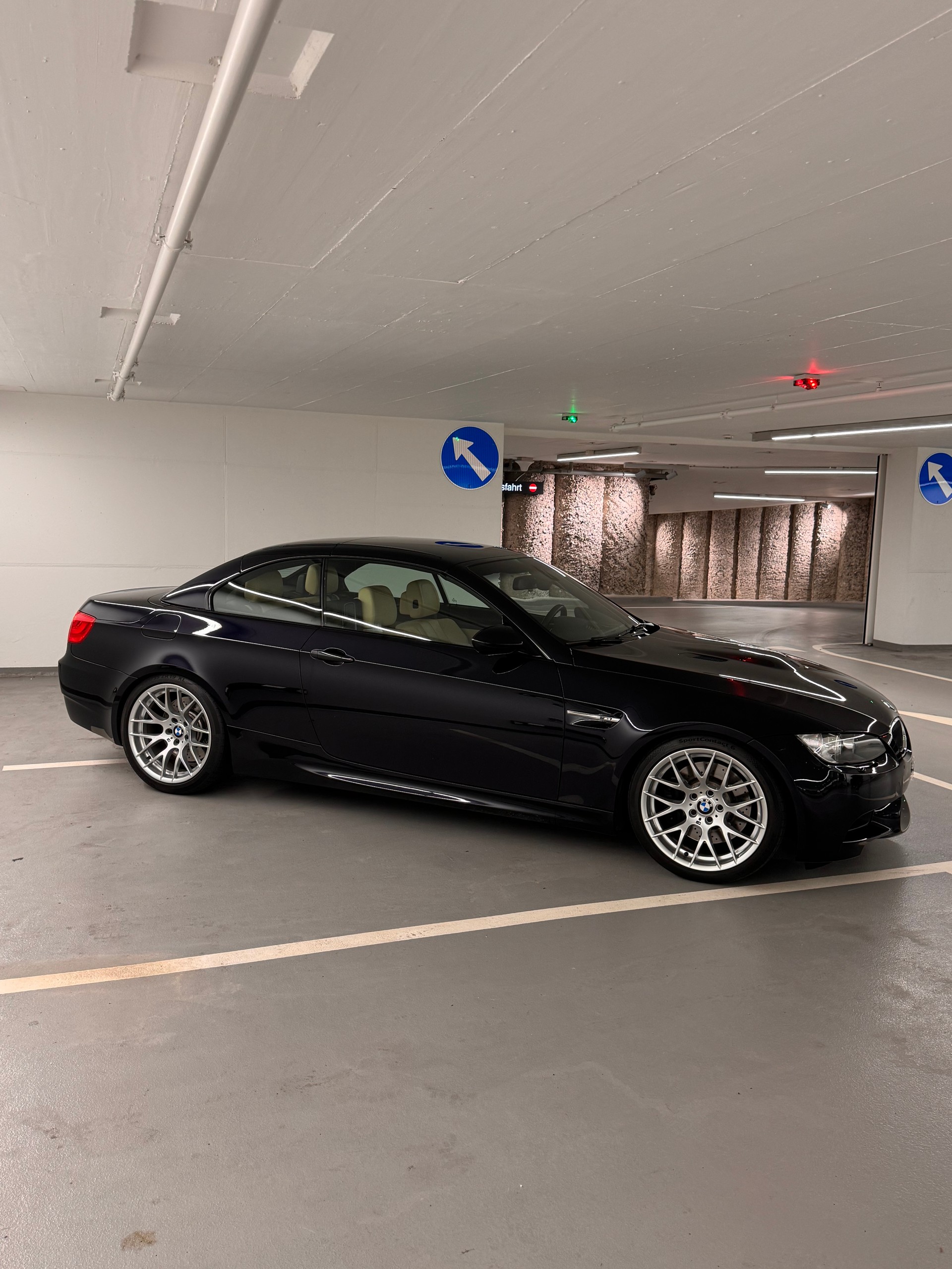BMW M3-image-1