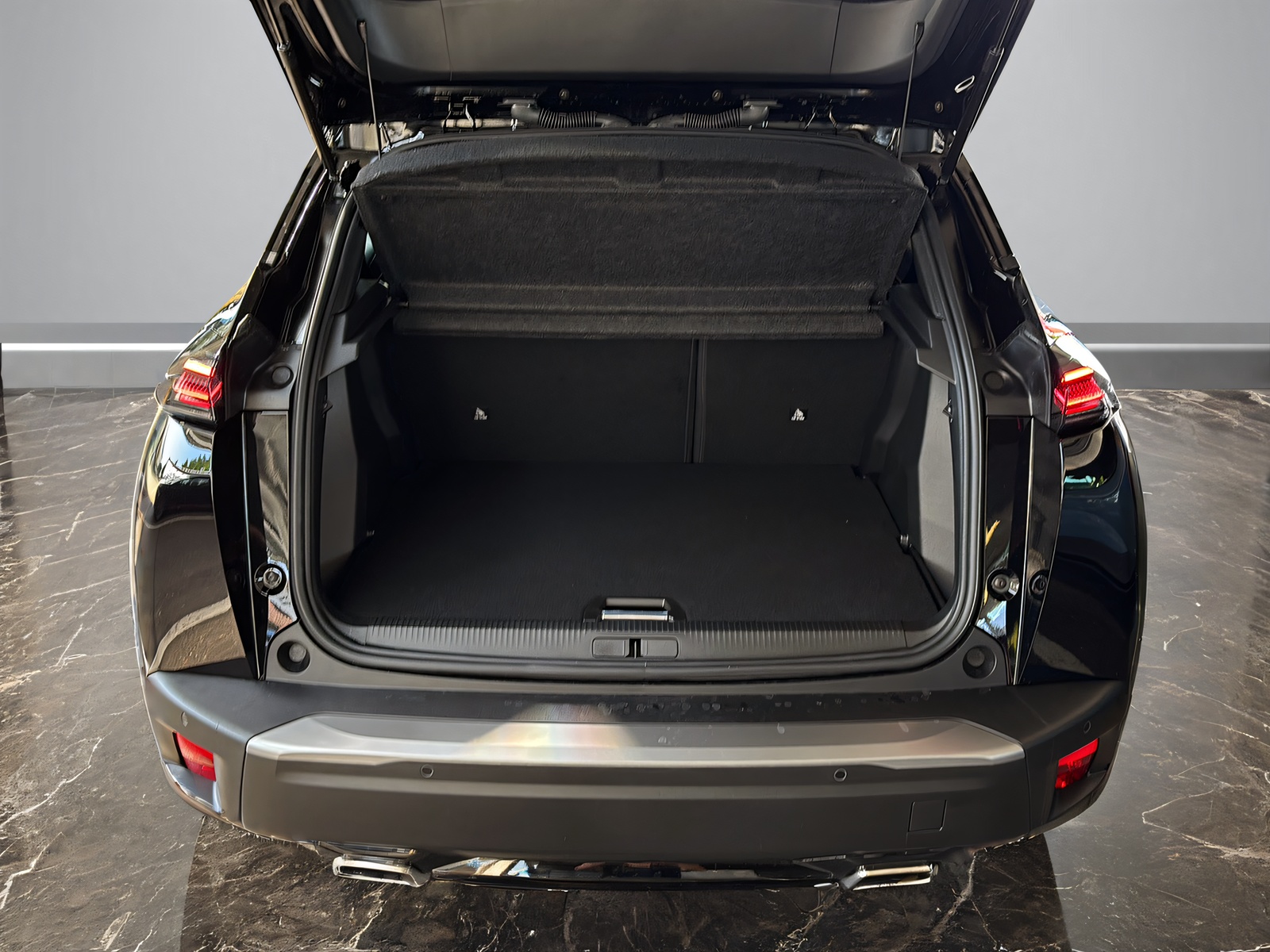 PEUGEOT 2008 1.2 Hybrid 145 GT Exclusive-image-10