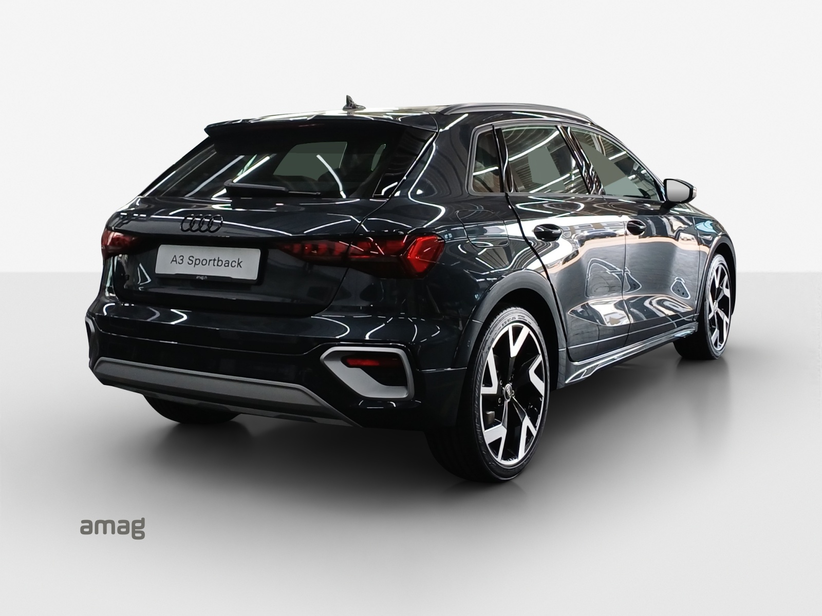 AUDI A3 allstreet TFSI 110 kW Attraction S tronic-image-4