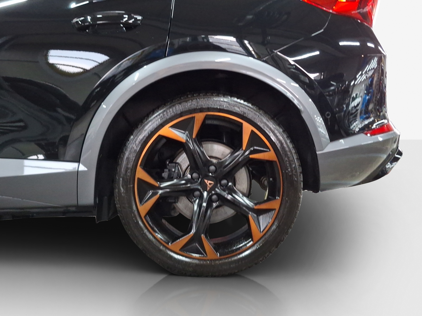 CUPRA Formentor 1.4 e-HYBRID pHEV VZ DSG-image-13