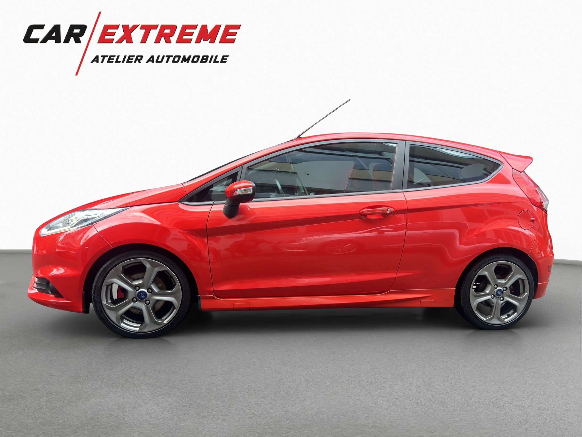 FORD Fiesta 1.6 SCTi ST-1-image-2