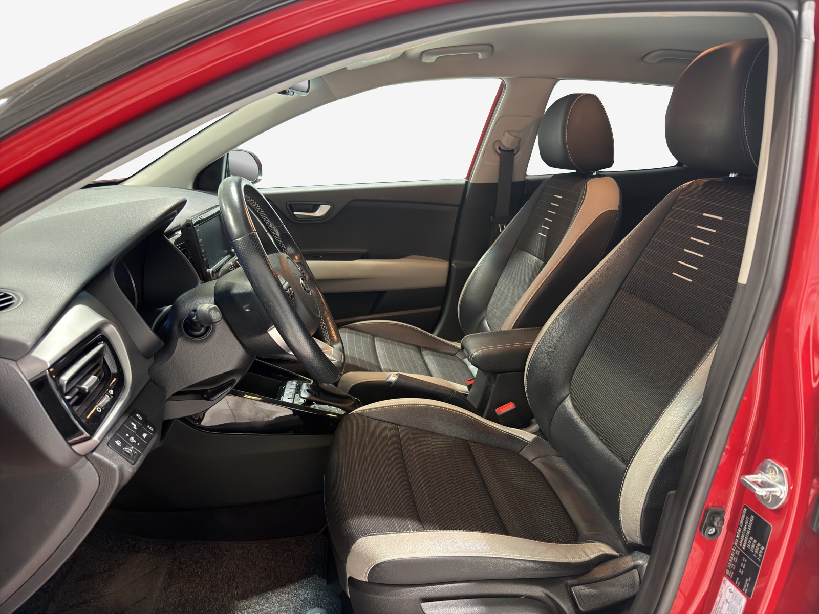 KIA Stonic 1.0 T-GDi-image-7