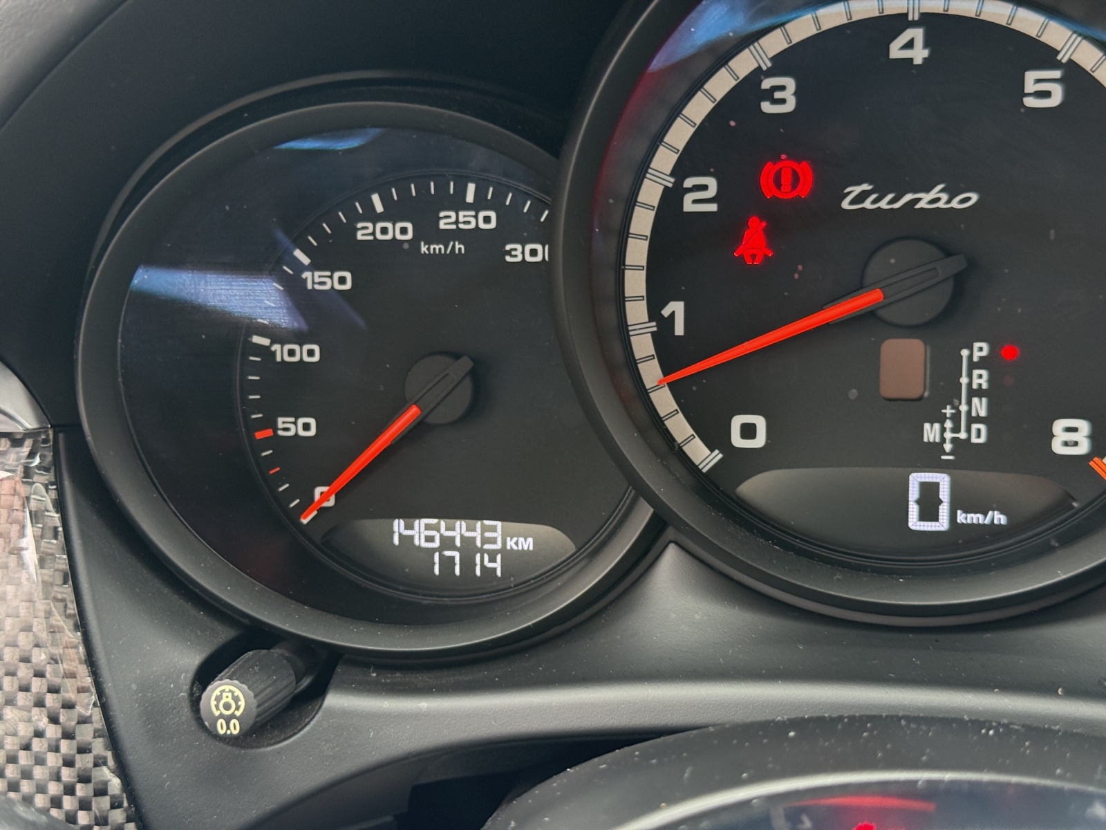 PORSCHE Macan Turbo Performance PDK-image-10