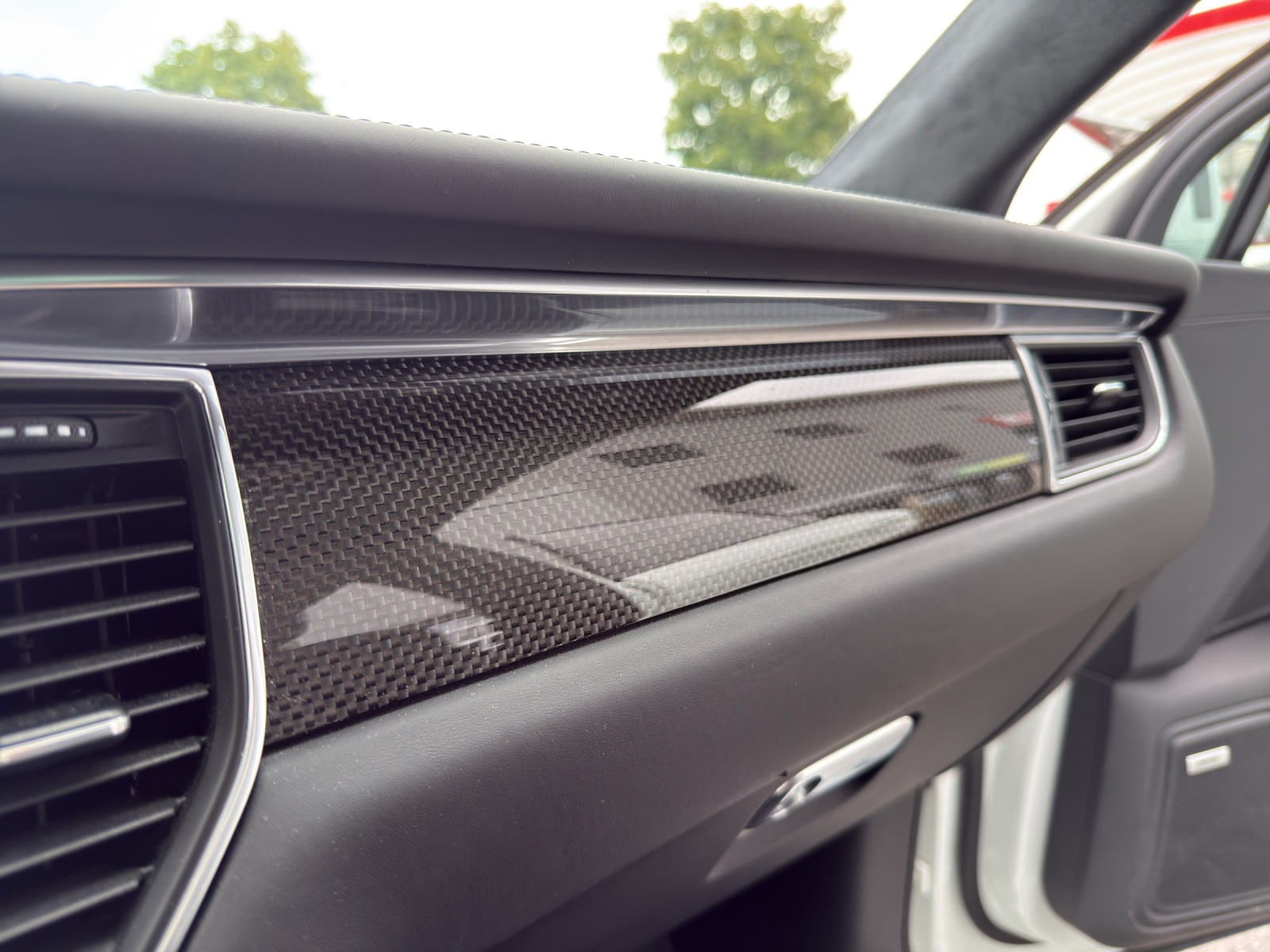 PORSCHE Macan Turbo Performance PDK-image-28